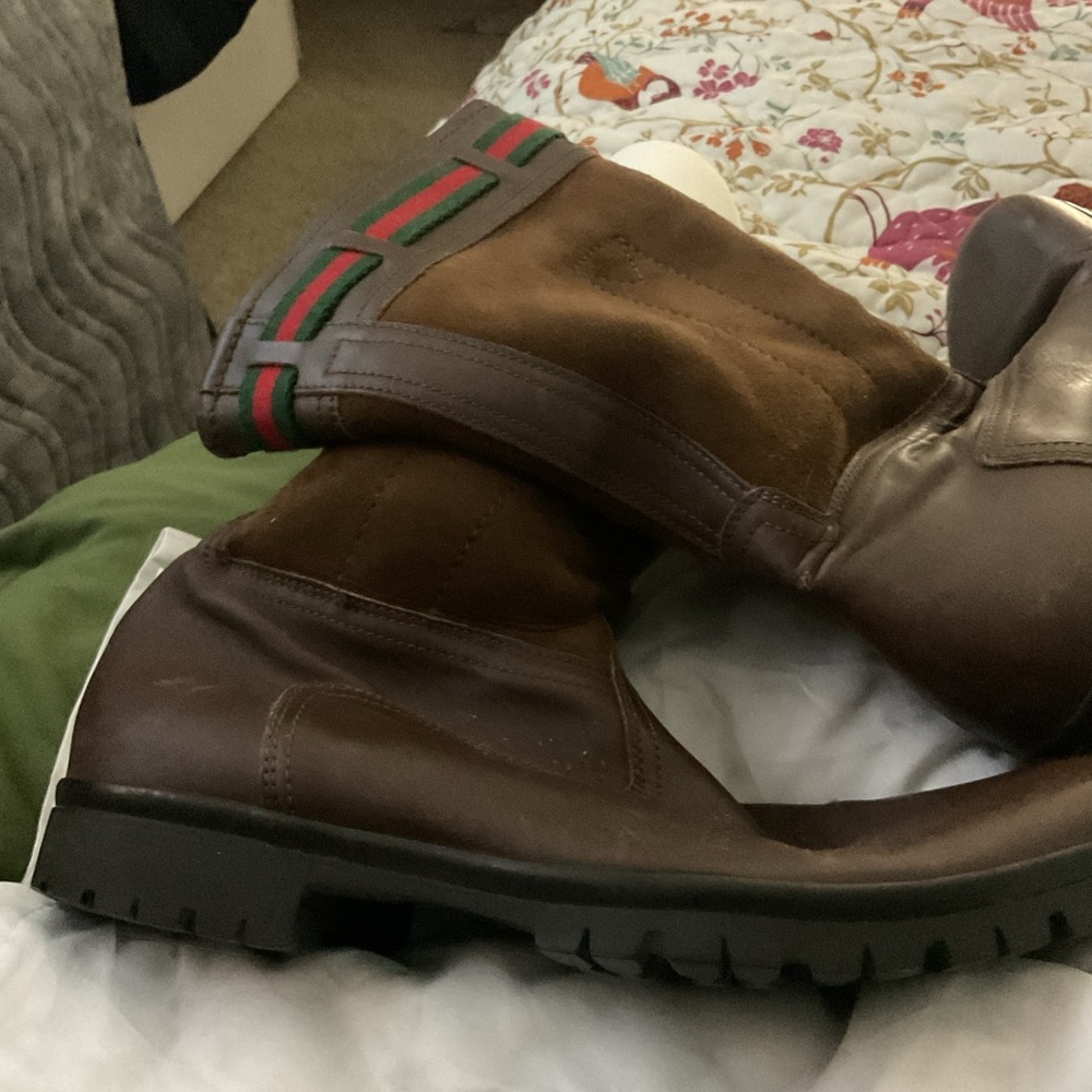 Gucci Brown Leather Ankle Boots with Green and Red Accents